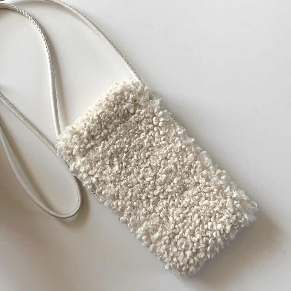 COS fleece phone holder + strap